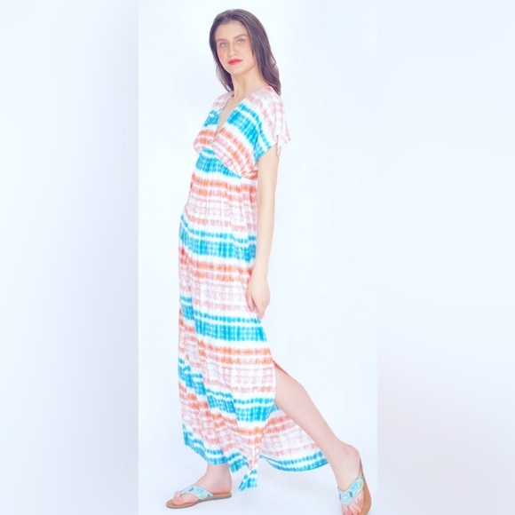 America Beyond Tie Dye Coral Reef V-Neck Lightweight Maxi Dress Size Medium - Picture 1 of 14